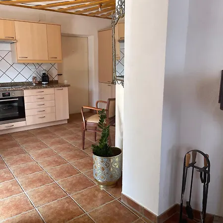 Con Piscina Privada By At